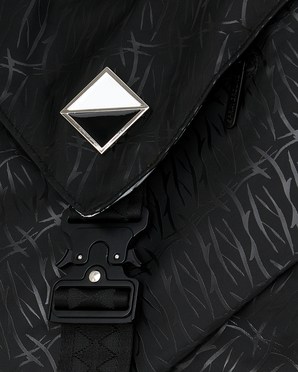 COLLABORATION YUTA TAKAHASHI ORIGAMI BACKPACK
