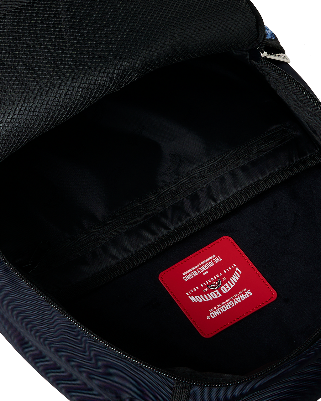 WAVEBREAKER SHARK BACKPACK