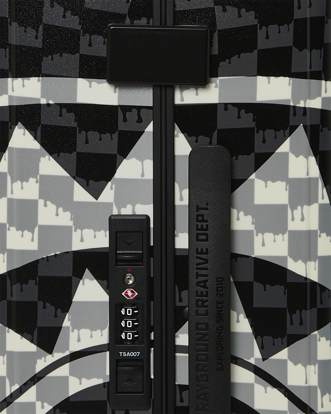 NOIR FANG CARRY-ON LUGGAGE